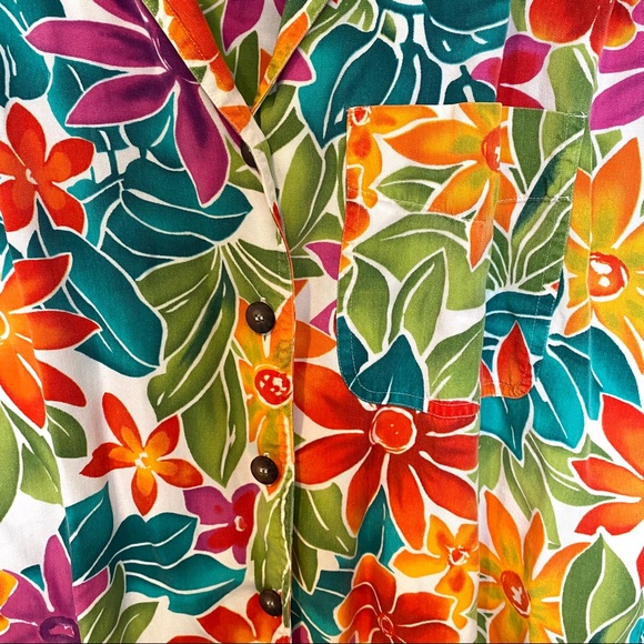 VTG Liz Sport Floral Hawaiian button down - Picture 8 of 9